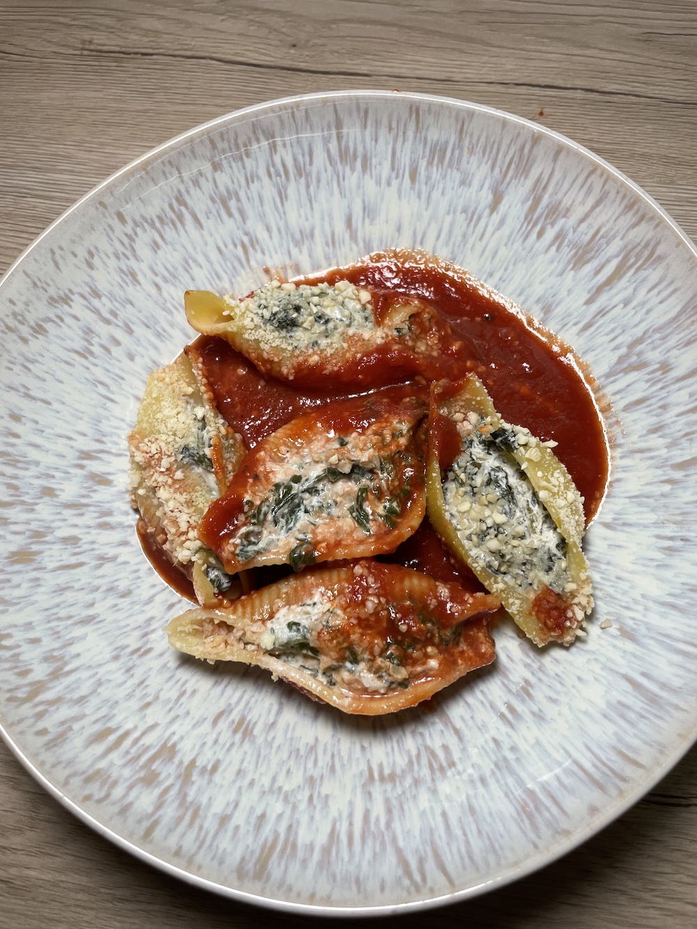 Muschelnudeln mit veganer Spinatfüllung - Vegan Food Vibes