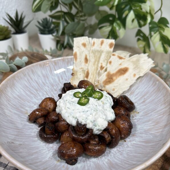 Marinierte Pilze mit Knoblauch Sauce